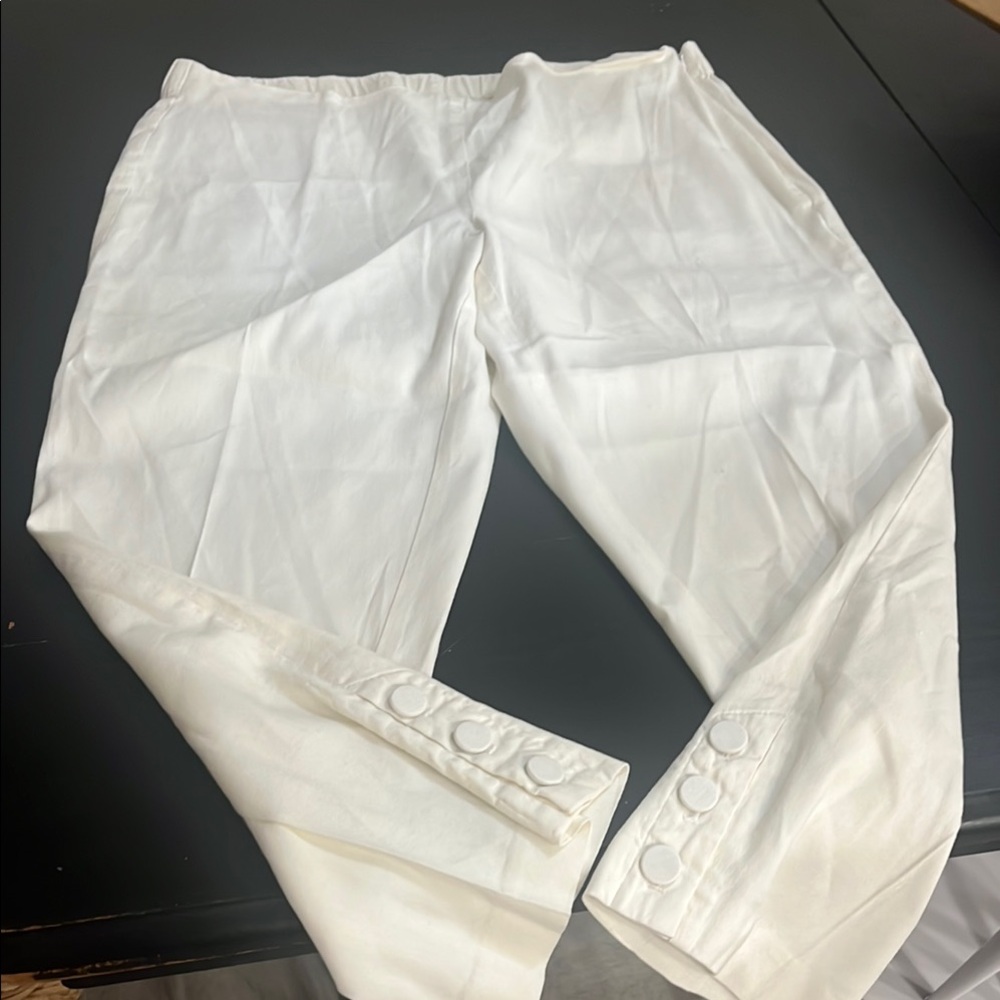 Womans White Pants